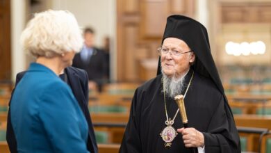 Photo of Константинопольский патриарх разминулся с православными Латвии