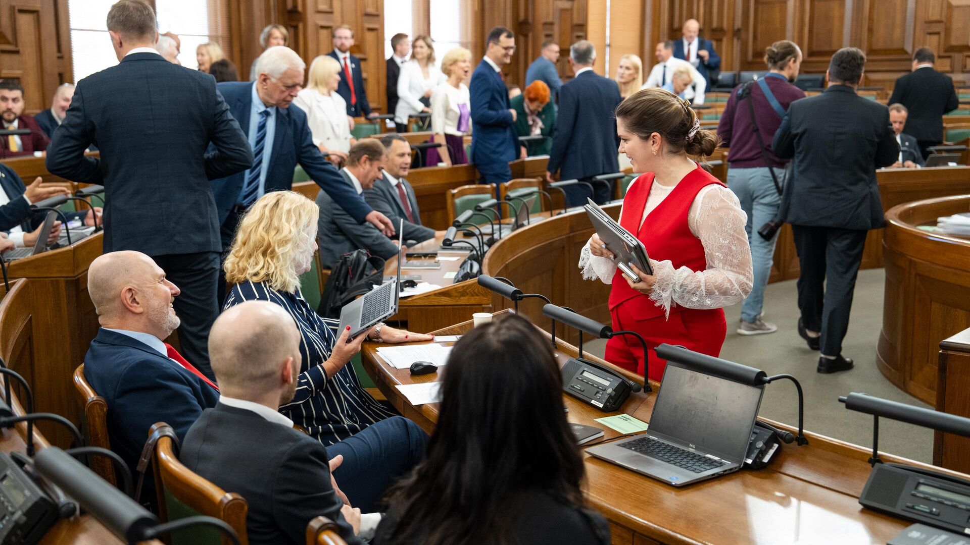 Photo of Чиновники Латвии устали бороться с самими собой