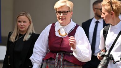 Photo of Литва не пропустит белорусские удобрения, но не может помешать везти их через Россию