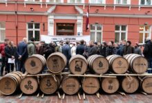 Photo of Есть ли проблемы с алкоголем у других министров и депутатов?