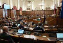 Photo of Поправки о запрете депутатам самоуправлений ездить в РФ ушли в комиссию